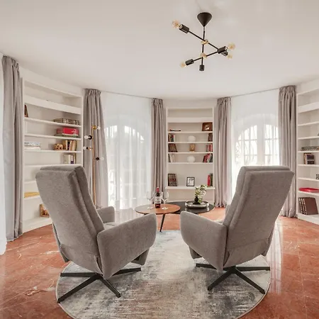 Villa Julieta Y Romeo By Bookirentals *