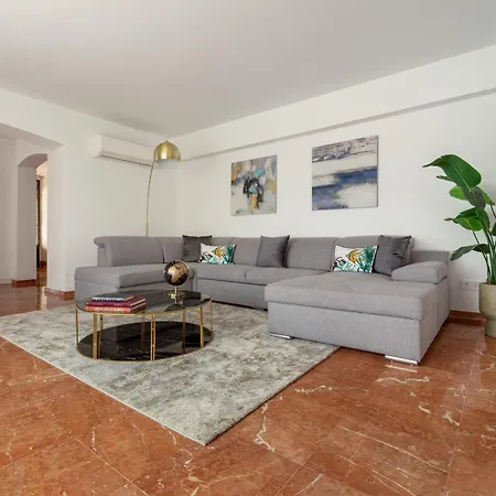 Villa Julieta Y Romeo By Bookirentals *