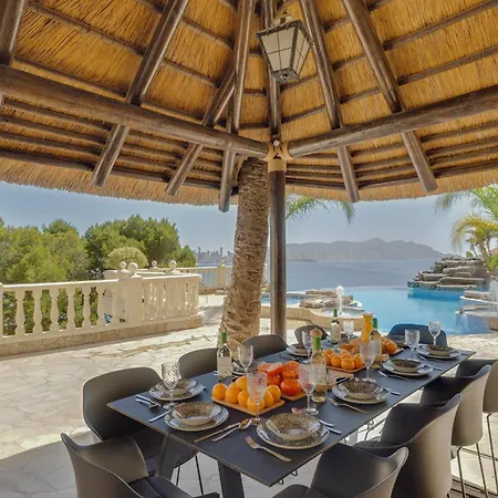 Villa Julieta Y Romeo By Bookirentals Benidorm