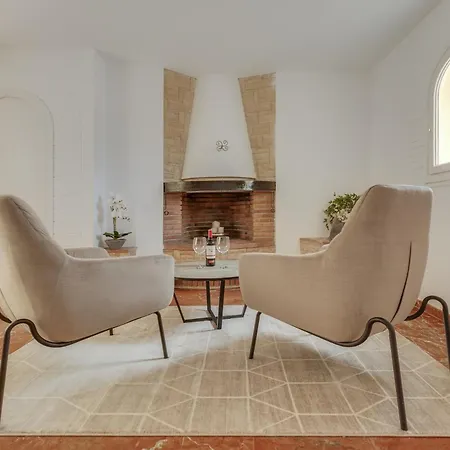 Villa Julieta Y Romeo By Bookirentals