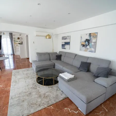Villa Julieta Y Romeo By Bookirentals